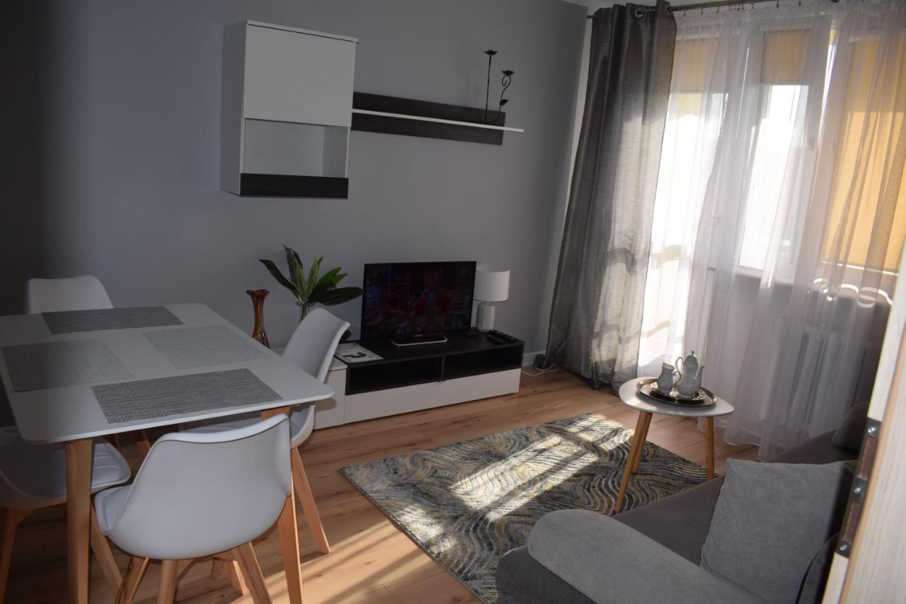צ'סטוצ'ובה Apartament M-3 Centrum מראה חיצוני תמונה