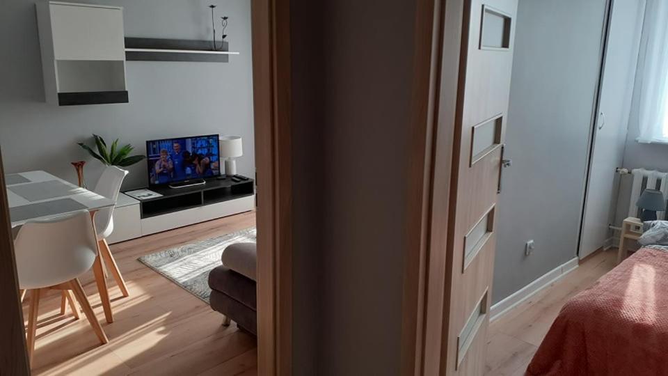 צ'סטוצ'ובה Apartament M-3 Centrum מראה חיצוני תמונה
